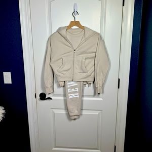 Abercrombie and Fitch jogging outfit for kids